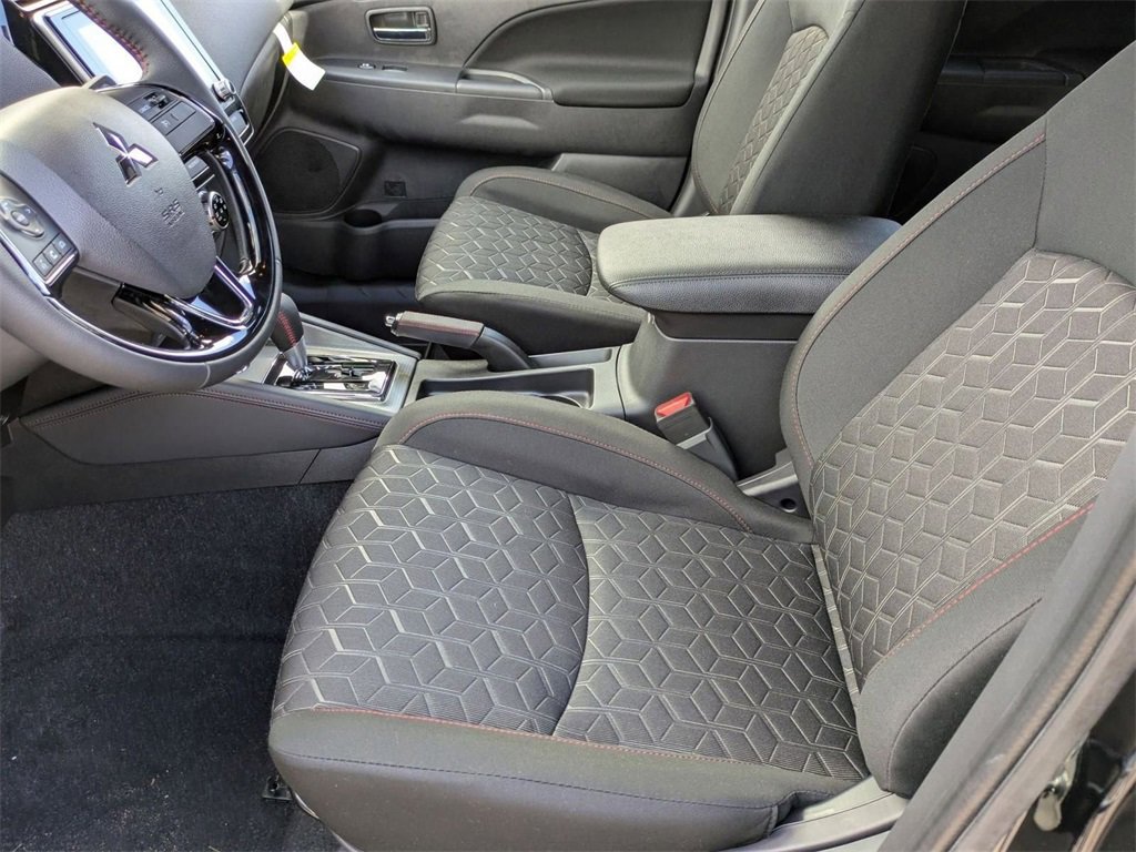 New 2025 Mitsubishi Outlander Sport AWD image 12