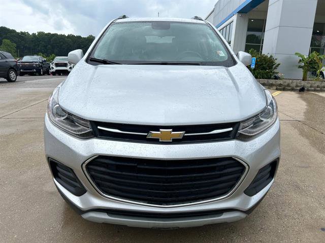 Certified 2022 Chevrolet Trax LT w/ LT Convenience Package image 9