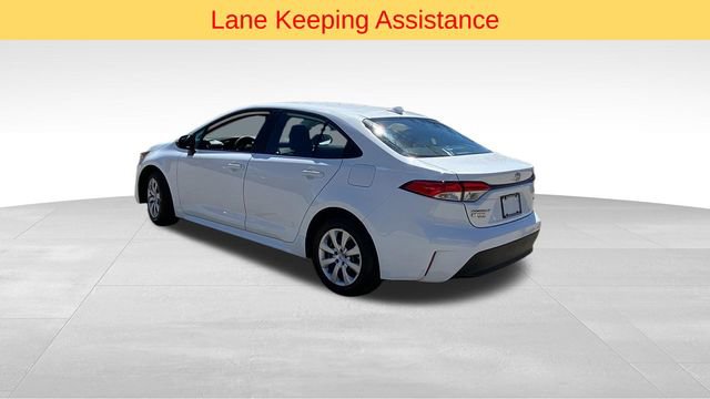 Used 2025 Toyota Corolla LE FWD image 6