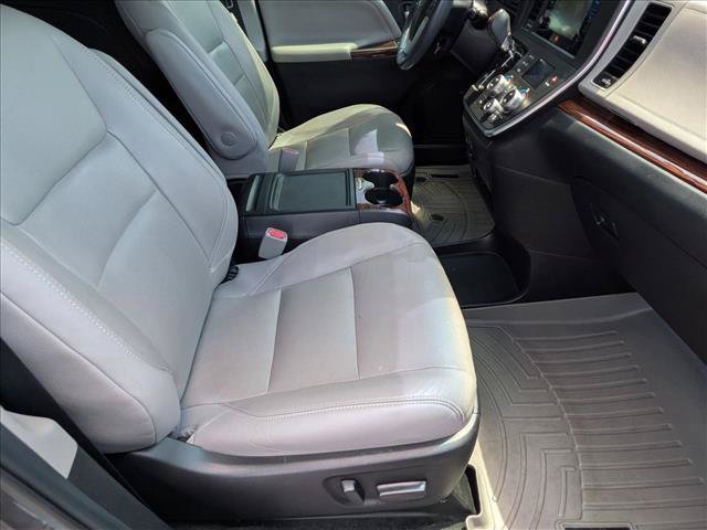 Used 2015 Toyota Sienna Limited Premium AWD/4WD image 20