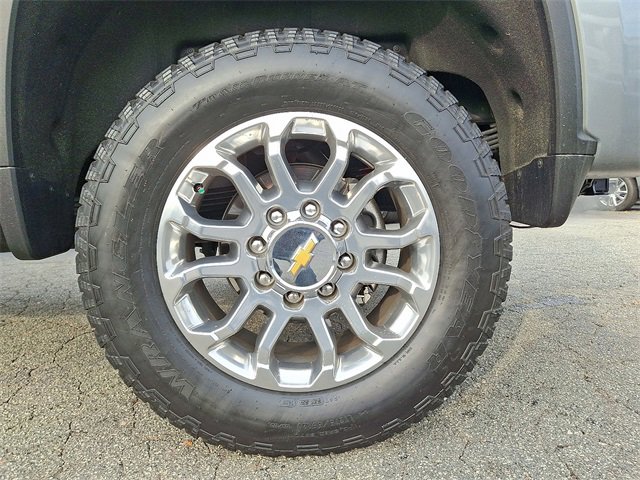 Used 2025 Chevrolet Silverado 2500 LTZ w/ LTZ Plus Package image 8