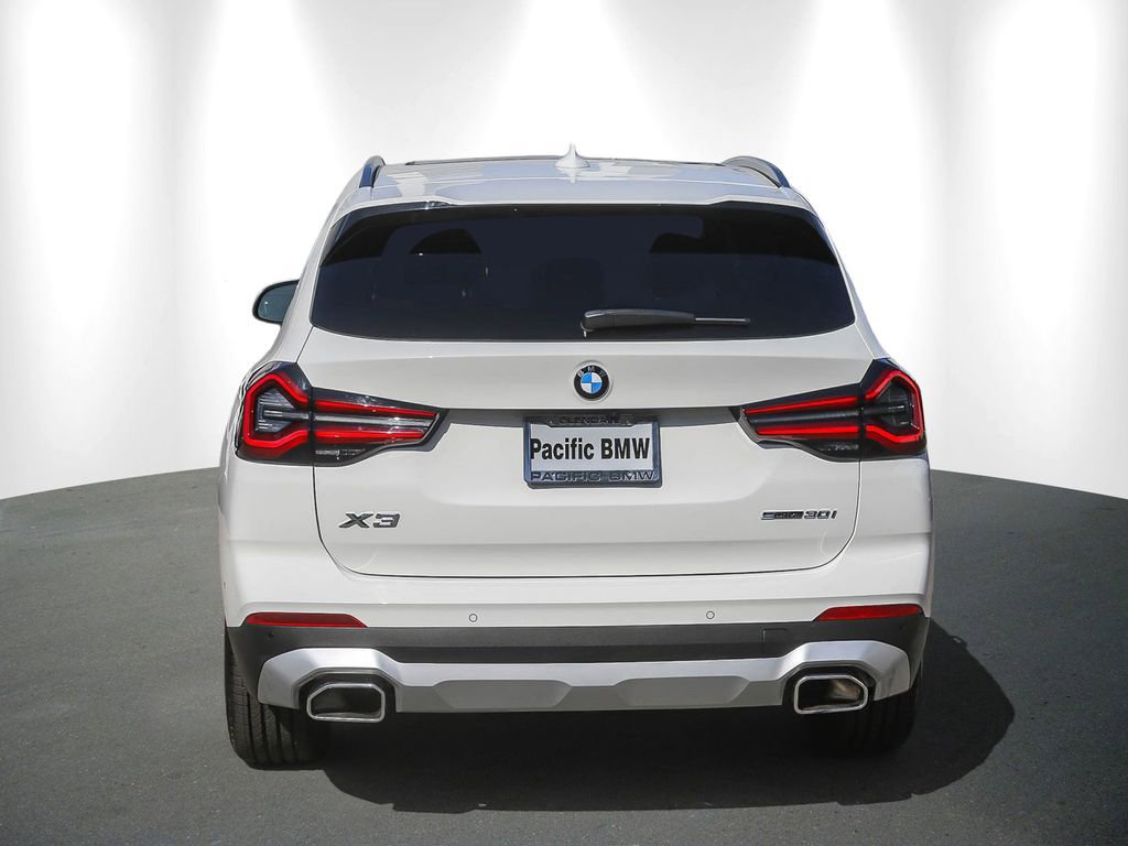 Certified 2024 BMW X3 sDrive30i w/ Convenience Package RWD image 5