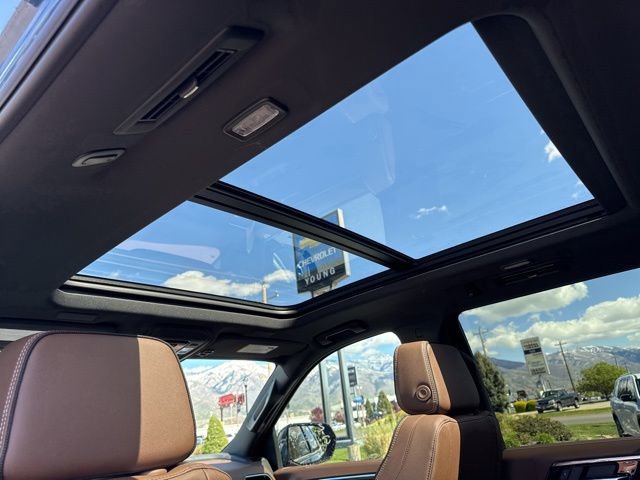 New 2026 Chevrolet Tahoe High Country image 18