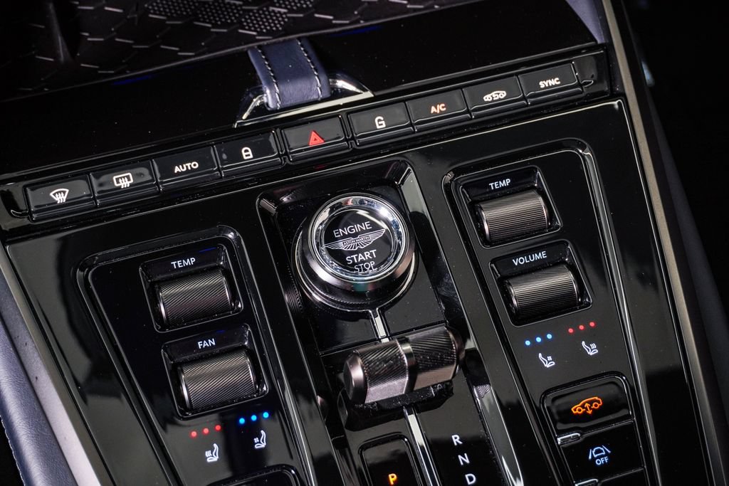 Used 2025 Aston Martin DBX 707 AWD/4WD image 30