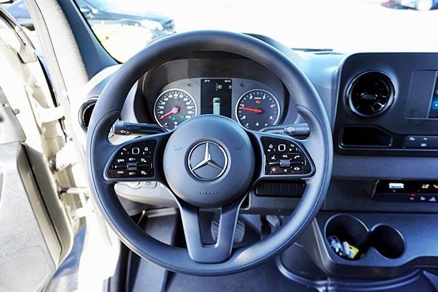 Used 2024 Mercedes-Benz Sprinter 2500 w/ Parking Package image 25