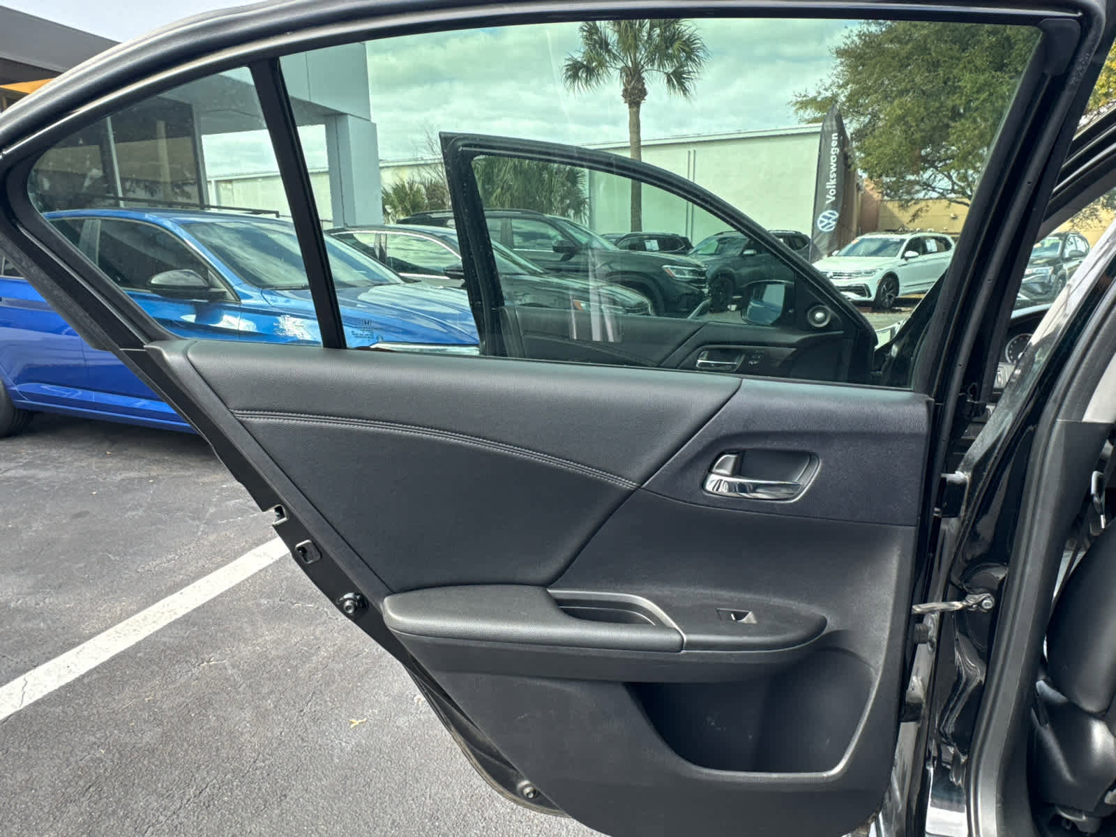 Used 2013 Honda Accord Touring image 18