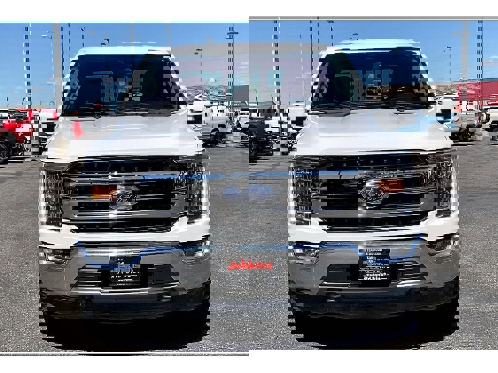 Used 2021 Ford F150 Lariat w/ Equipment Group 501A Mid image 3