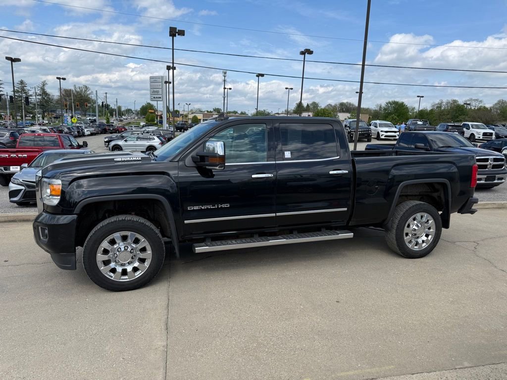 Used 2019 GMC Sierra 2500 Denali w/ Duramax Plus Package image 10