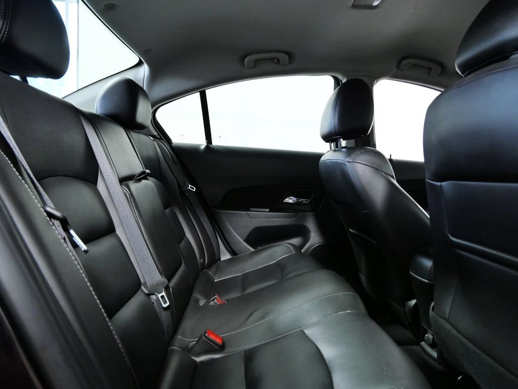 Used 2015 Chevrolet Cruze LTZ FWD image 12
