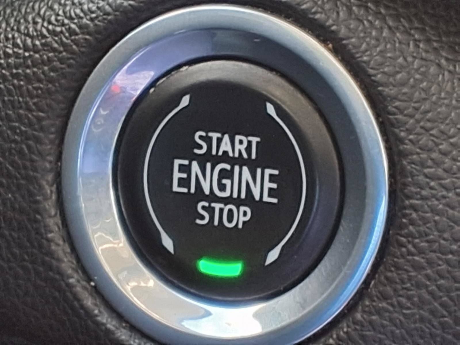 Used 2022 Buick Envision Essence w/ Safety Package FWD image 12