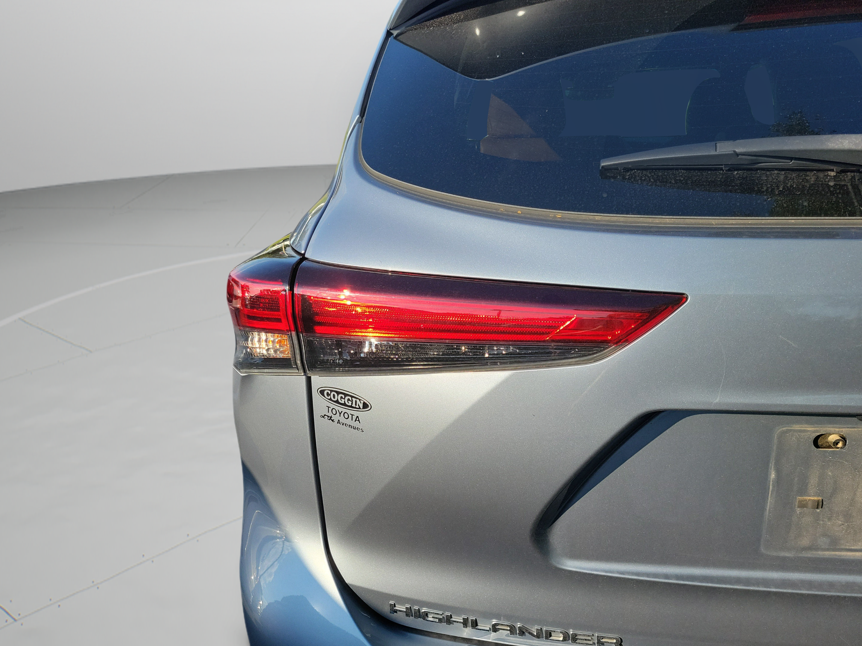 Used 2021 Toyota Highlander Platinum FWD image 23