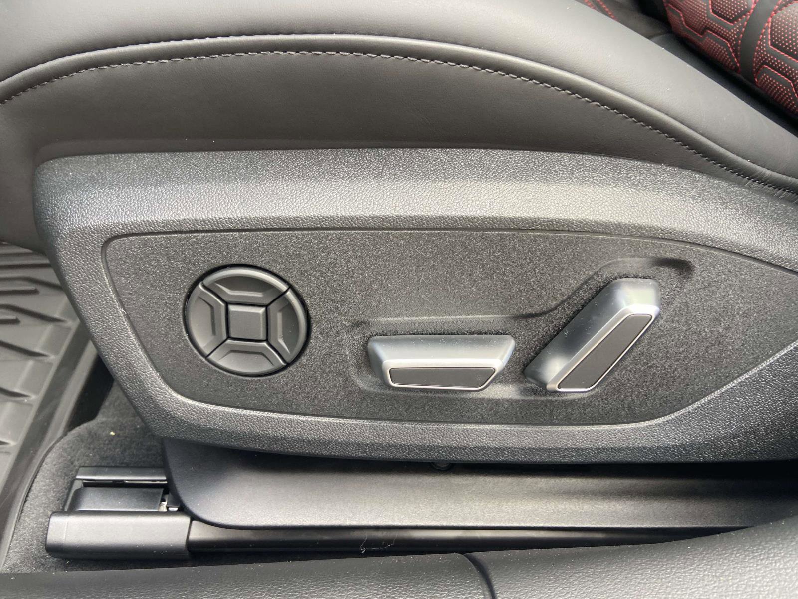 New 2026 Audi RS 6 performance image 18