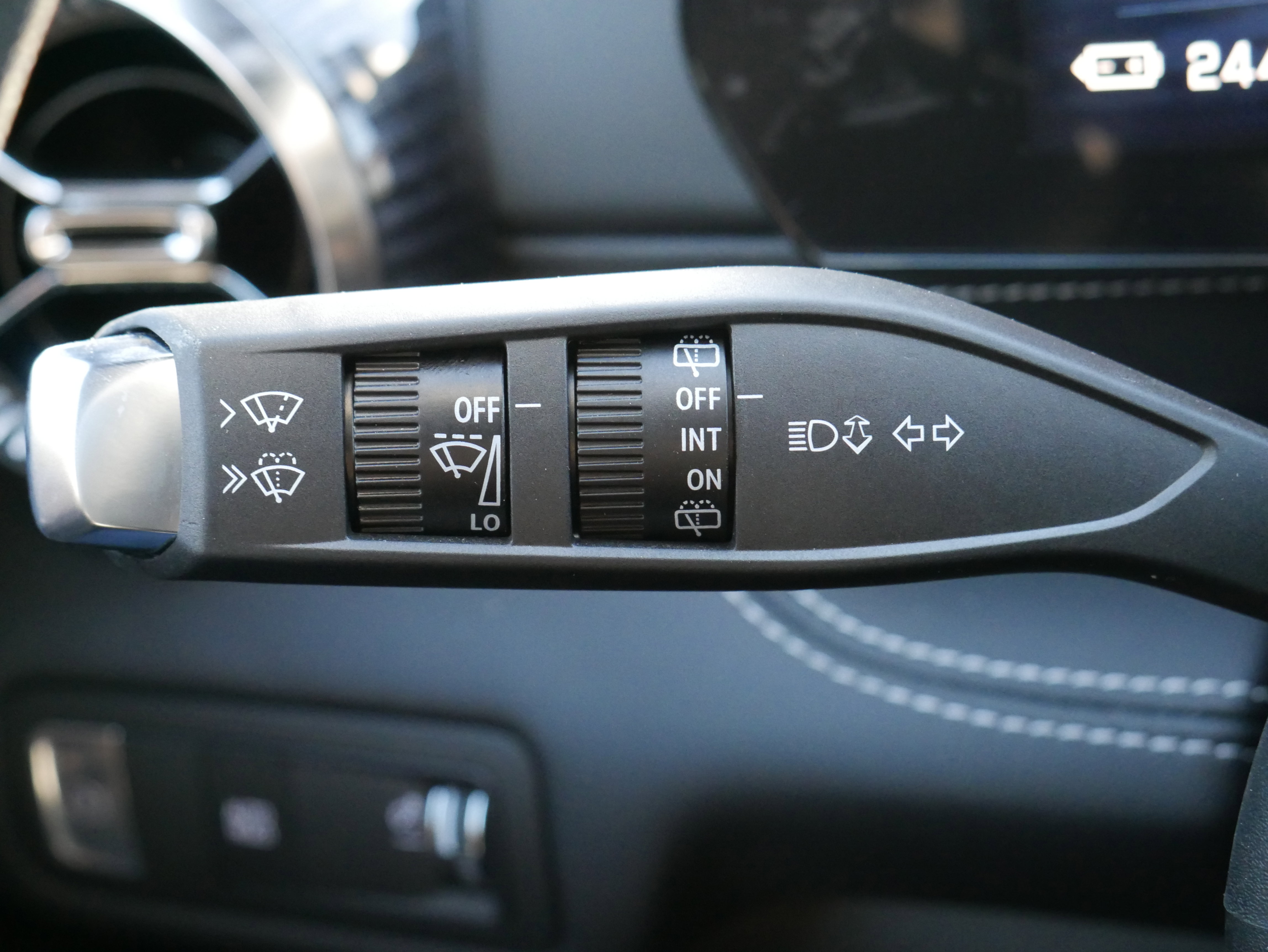 New 2025 Chevrolet Blazer EV AWD Police w/ Remote Keyless Entry Package image 24