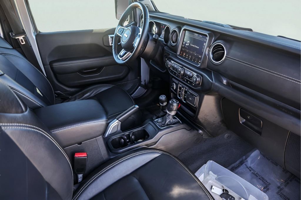 Used 2021 Jeep Wrangler Unlimited Sahara w/ Cold Weather Group image 31