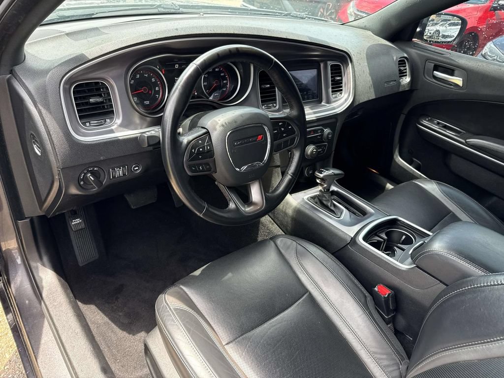 Used 2020 Dodge Charger SXT w/ Leather Interior Group RWD image 22