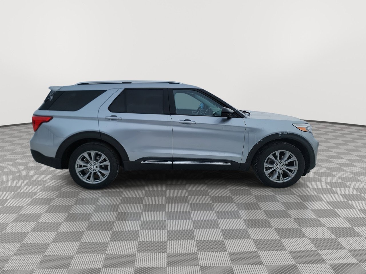 Used 2024 Ford Explorer Limited image 9