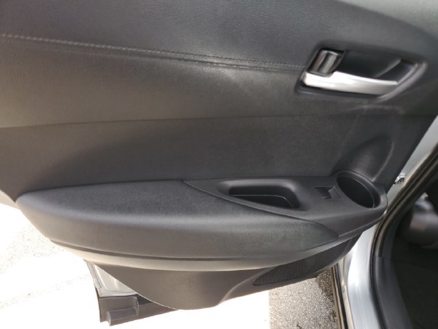 Used 2024 Toyota Corolla Cross XLE FWD image 30