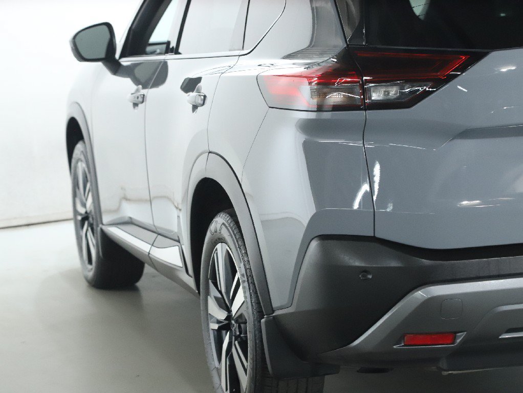 Certified 2023 Nissan Rogue SL AWD/4WD image 44