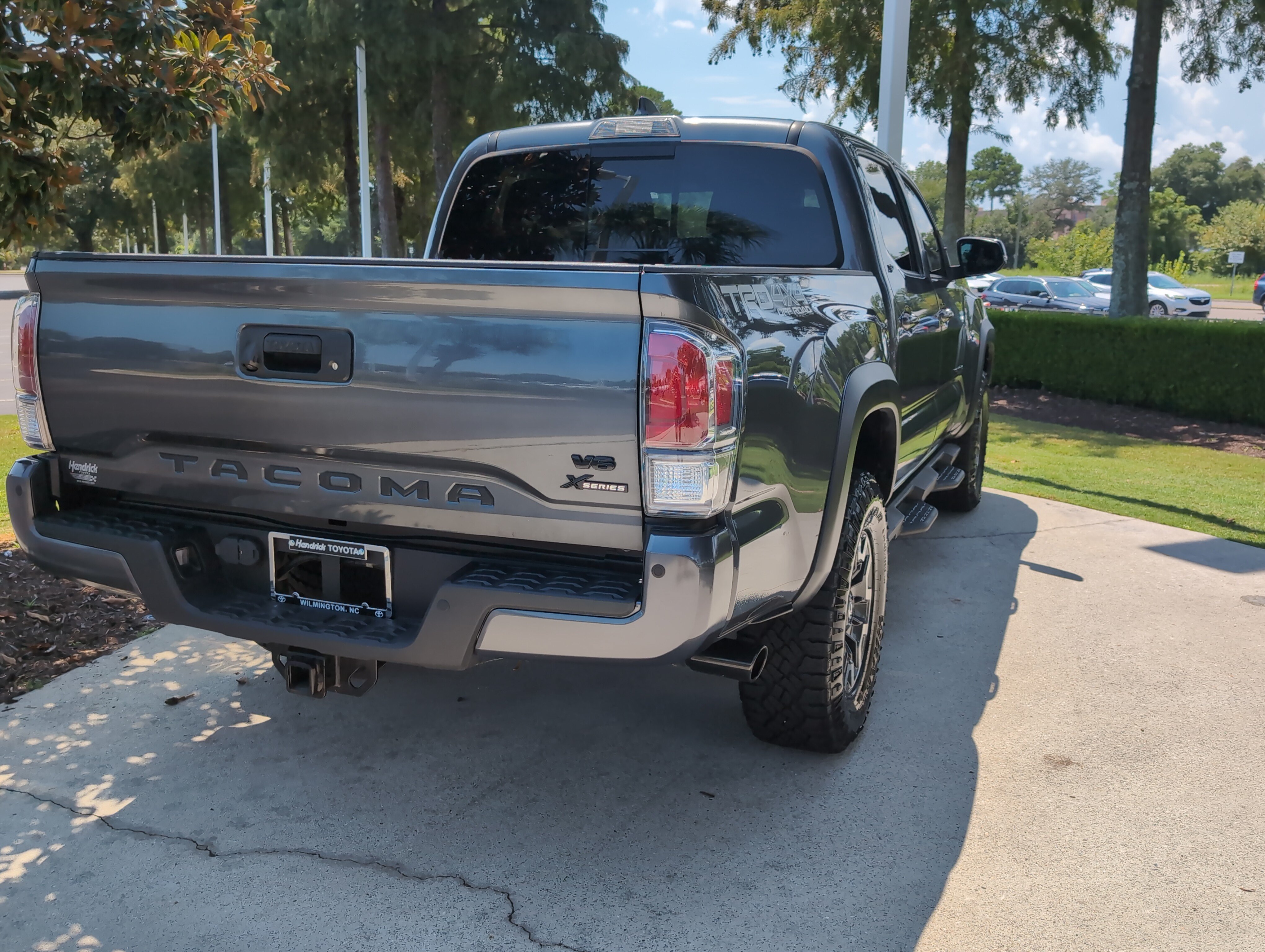 Certified 2023 Toyota Tacoma TRD Off-Road w/ Advanced Technology Package AWD/4WD image 39