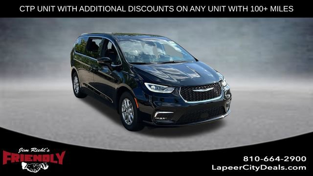 New 2026 Chrysler Pacifica Select
