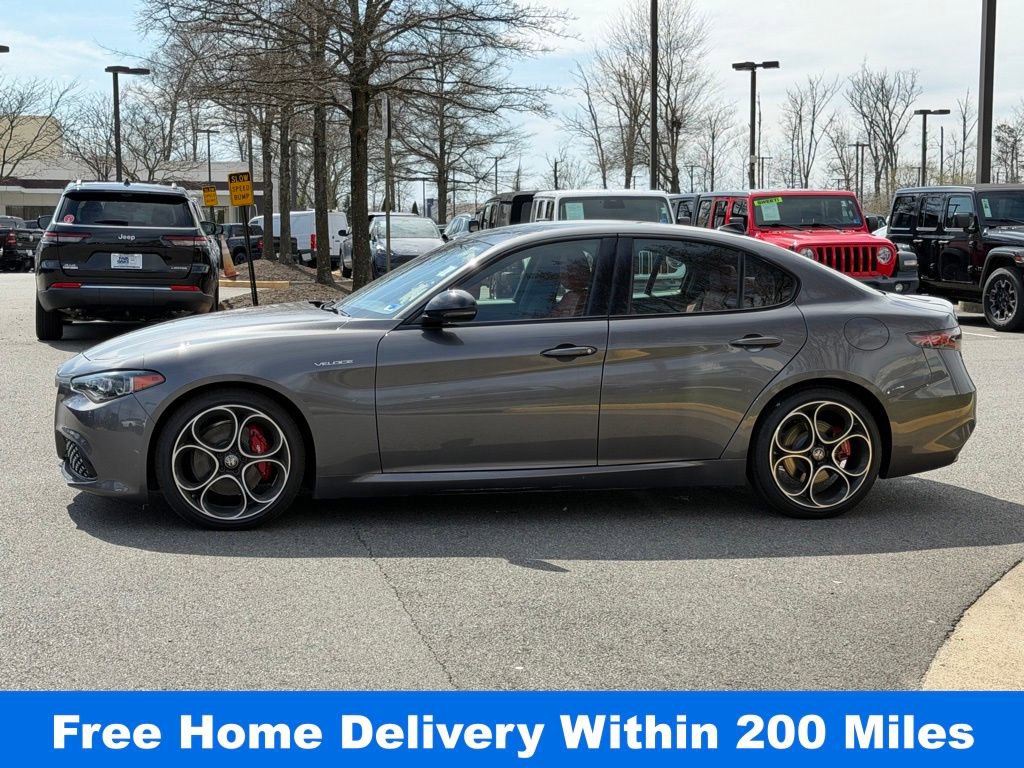 Used 2024 Alfa Romeo Giulia Veloce image 10