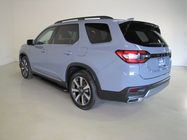 Certified 2024 Honda Pilot Touring image 24