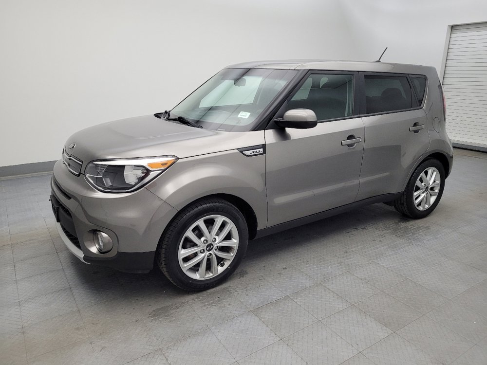 Used 2018 Kia Soul + image 2