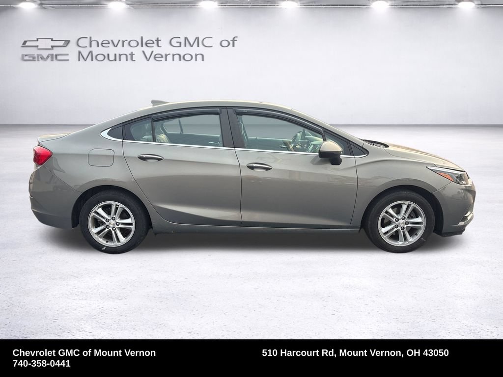 Used 2017 Chevrolet Cruze LT w/ Convenience Package FWD image 8