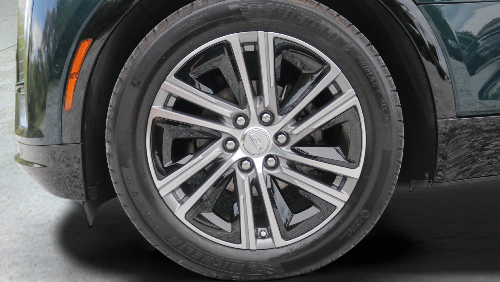 Certified 2025 Cadillac Lyriq Luxury RWD image 30