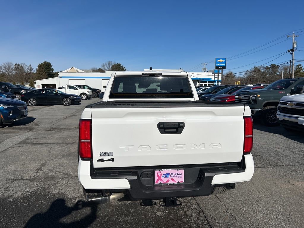 Used 2024 Toyota Tacoma TRD Off-Road image 6