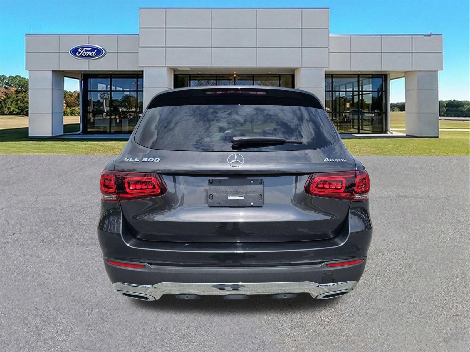 Used 2022 Mercedes-Benz GLC 300 4MATIC w/ Multimedia Package Lite image 5