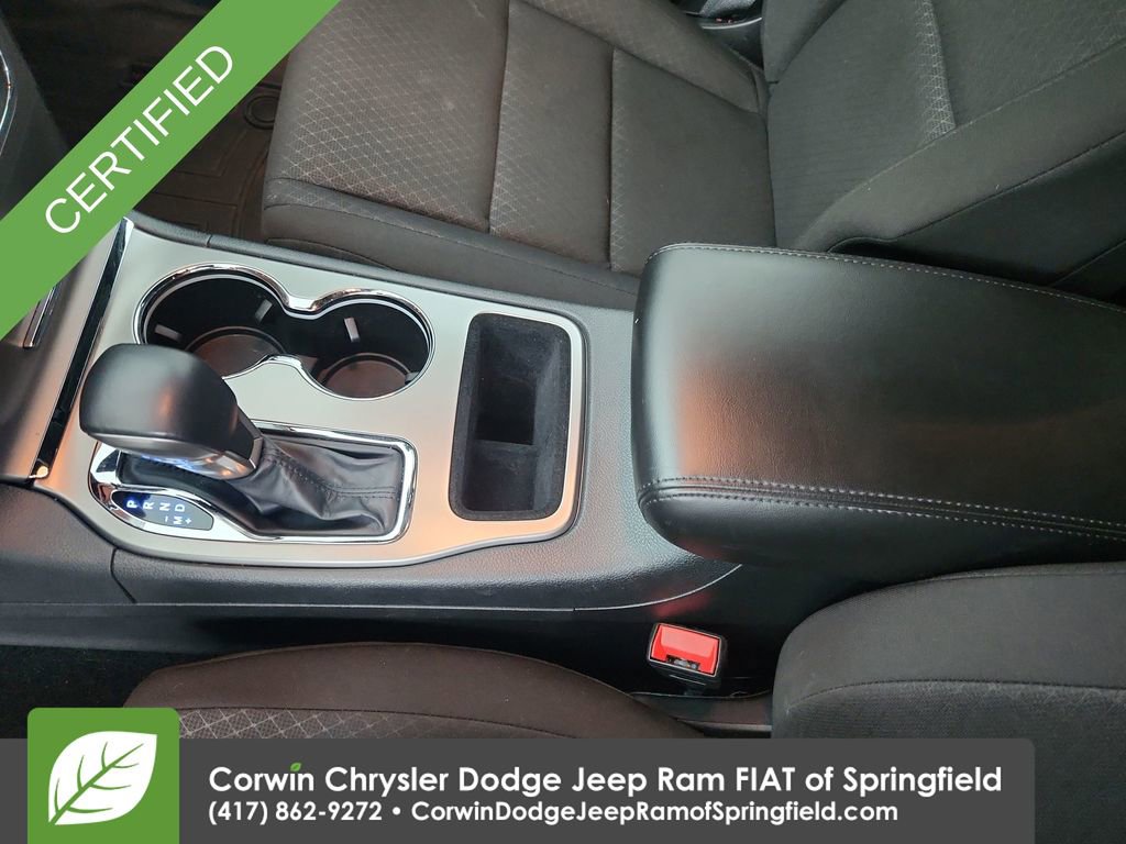 Used 2021 Jeep Grand Cherokee Laredo AWD/4WD image 29