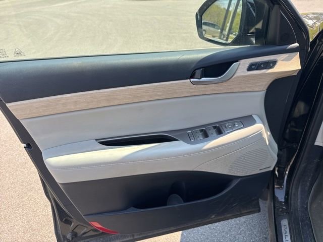 Used 2024 Hyundai Palisade Limited image 13