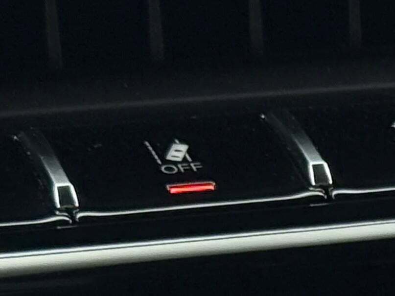 New 2025 Jeep Grand Cherokee Altitude image 37