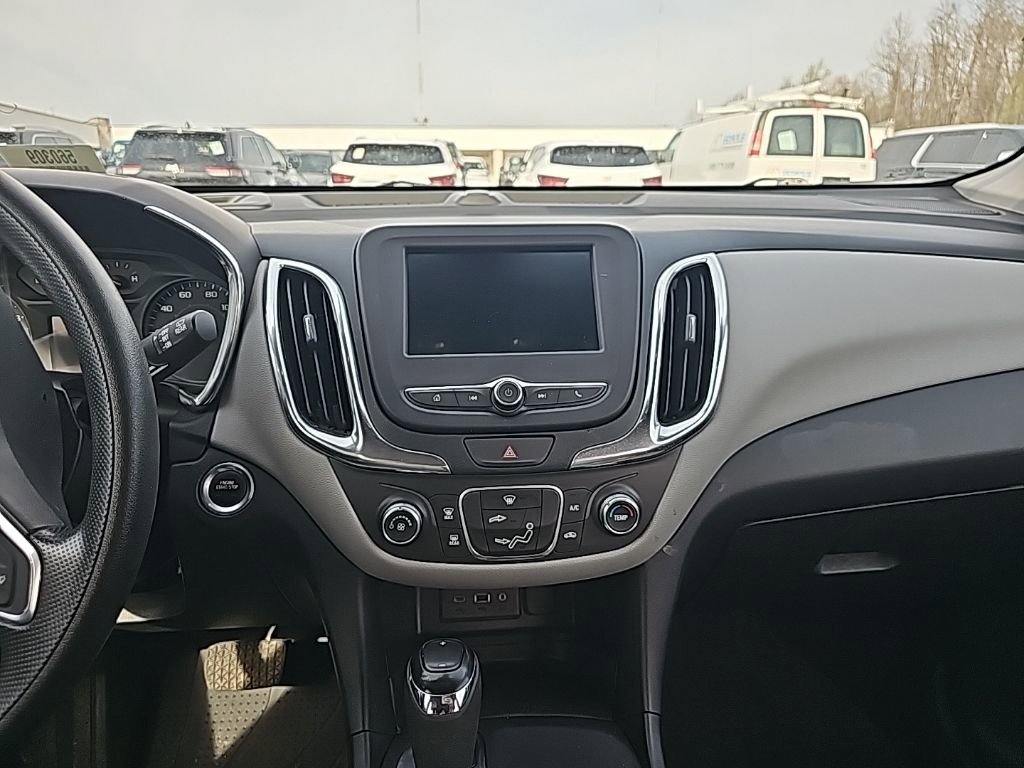 Used 2020 Chevrolet Equinox LS w/ LS Convenience Package image 6