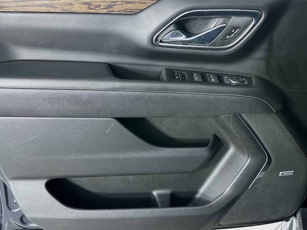Used 2023 Chevrolet Tahoe Premier AWD/4WD image 24