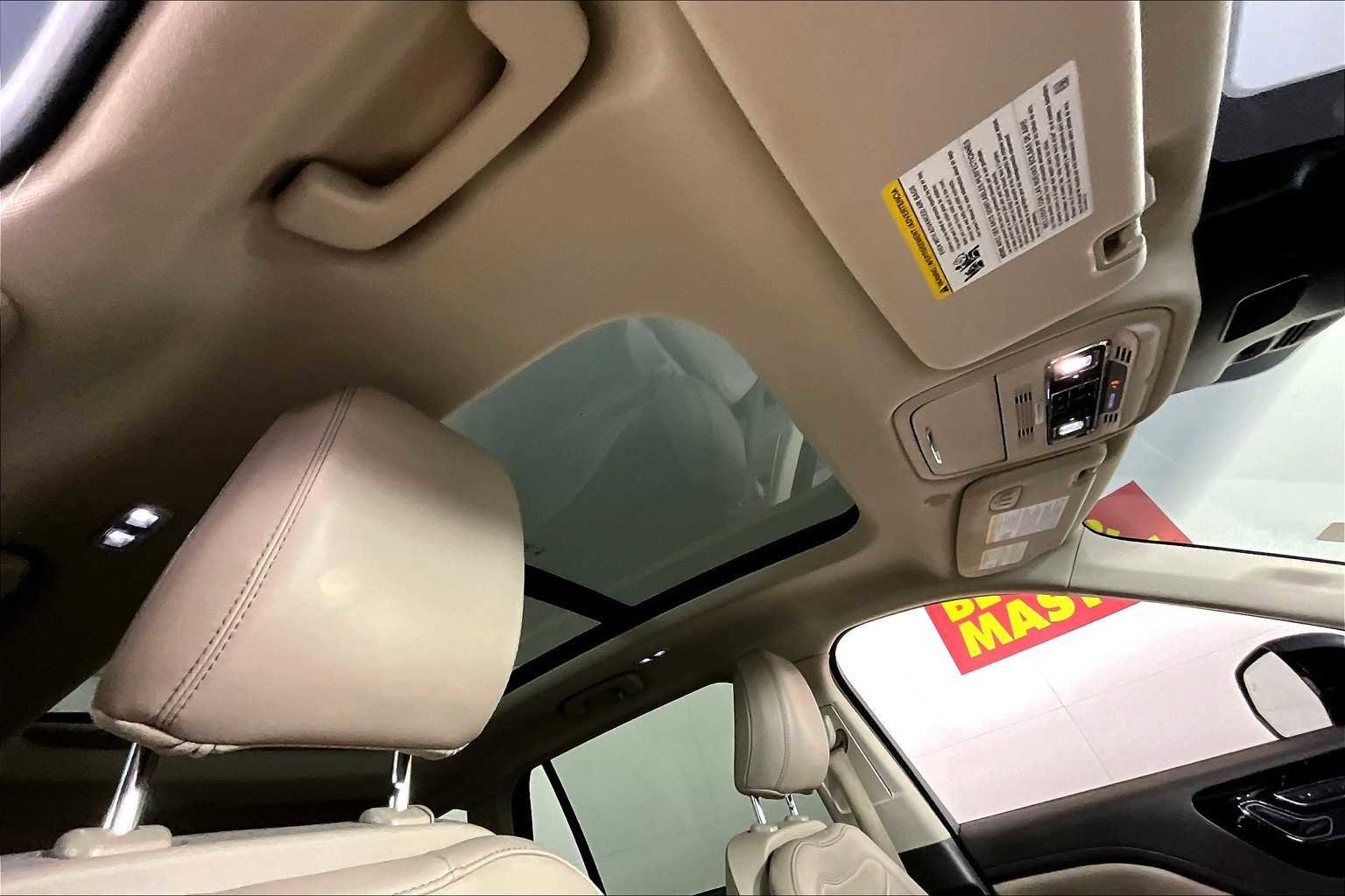 Used 2022 Lincoln Aviator Reserve w/ Elements Package Plus image 12