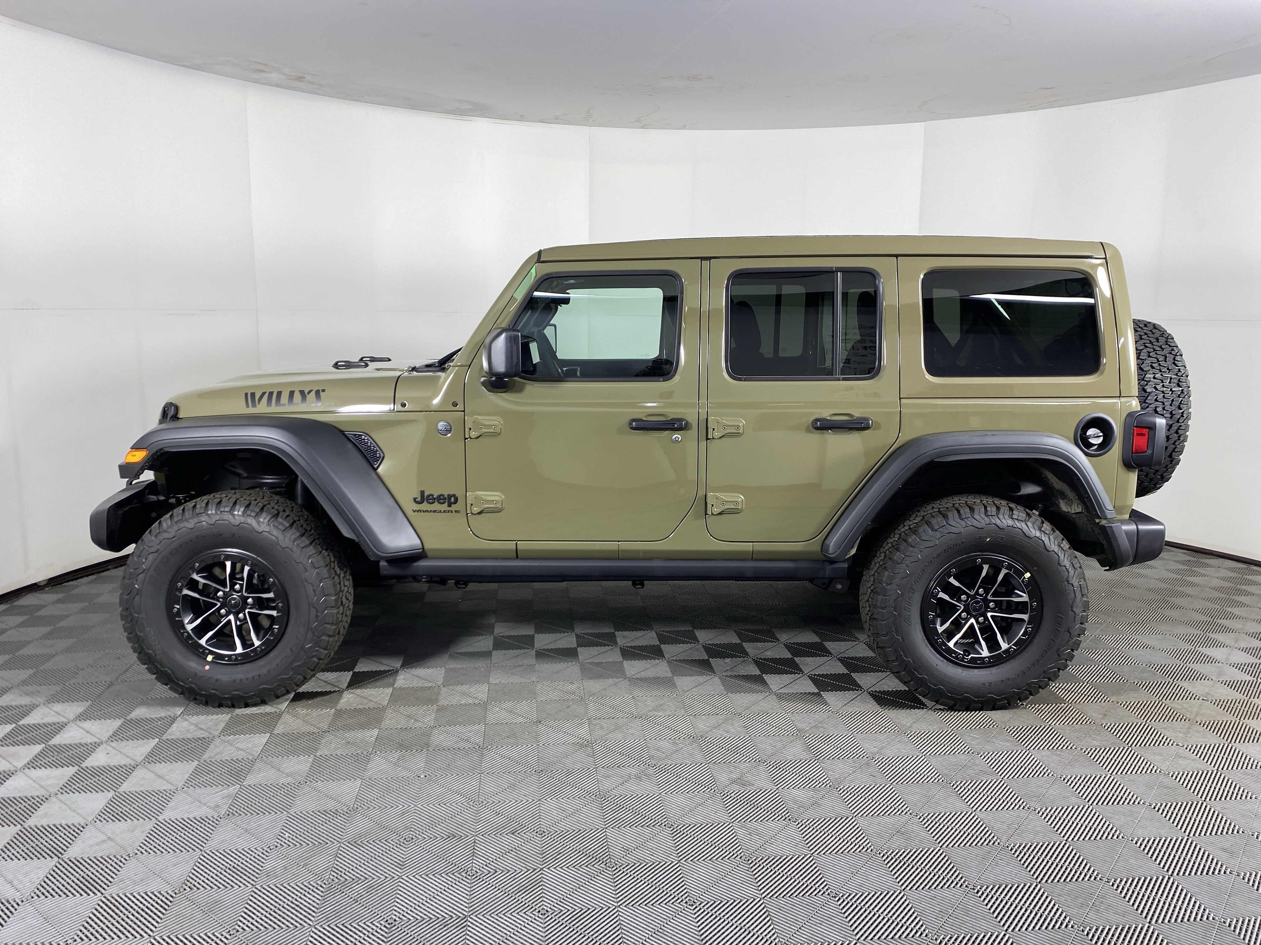 New 2026 Jeep Wrangler Unlimited Sport image 10