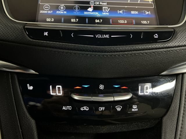 Certified 2018 Cadillac XT5 Luxury w/ Driver Awareness Package AWD/4WD image 18