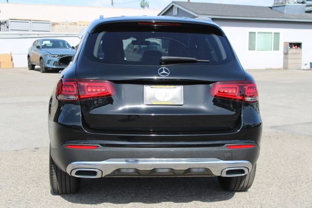 Used 2020 Mercedes-Benz GLC 300 4MATIC image 4