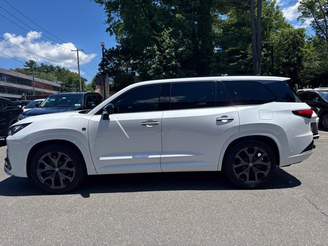 New 2026 Lexus TX 500h AWD w/ Technology Package image 2