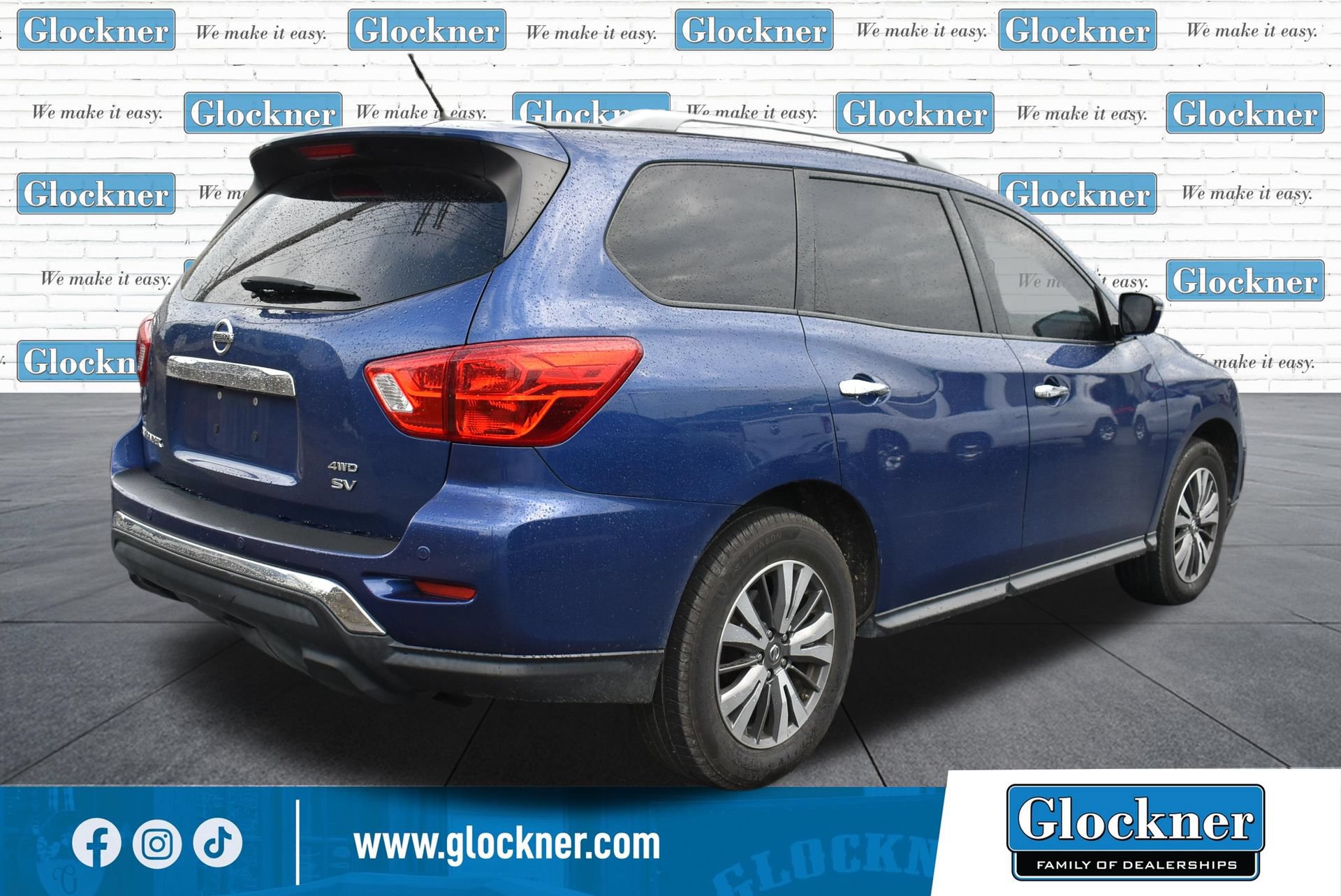 Used 2017 Nissan Pathfinder SV AWD/4WD image 13
