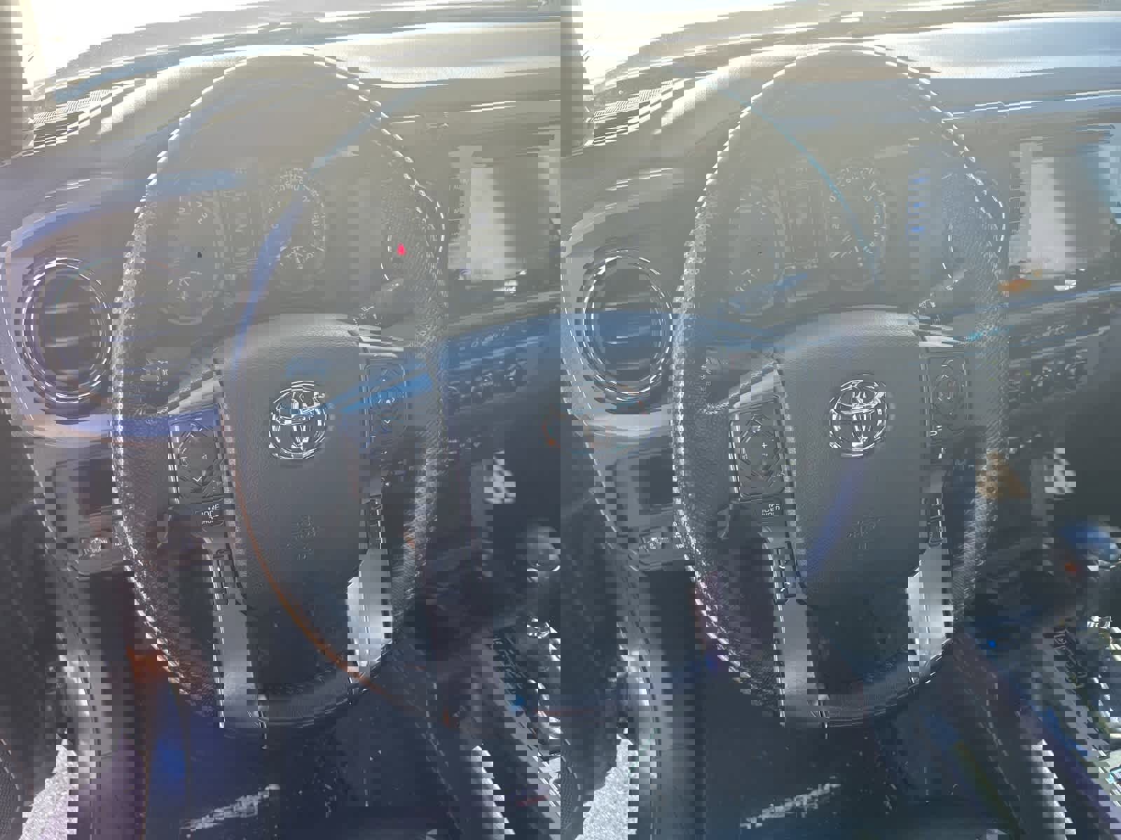 Used 2018 Toyota Tacoma TRD Sport w/ TRD Premium Sport Package image 40