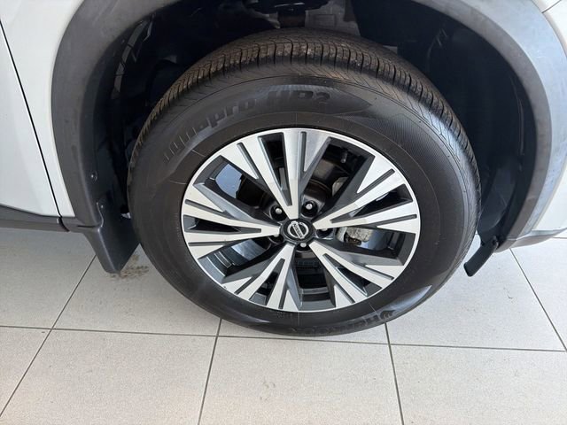 Used 2021 Nissan Rogue SV AWD/4WD image 14