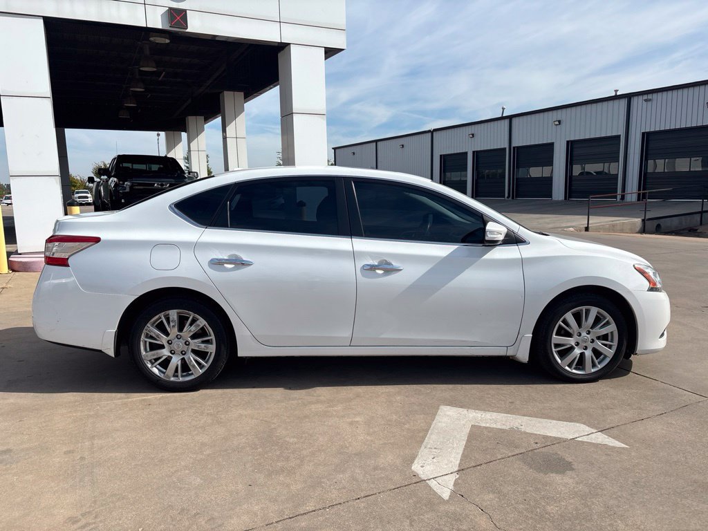 Used 2015 Nissan Sentra SL w/ SL Premium Package FWD image 7