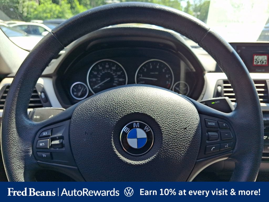 Used 2018 BMW 320i Sedan RWD image 24