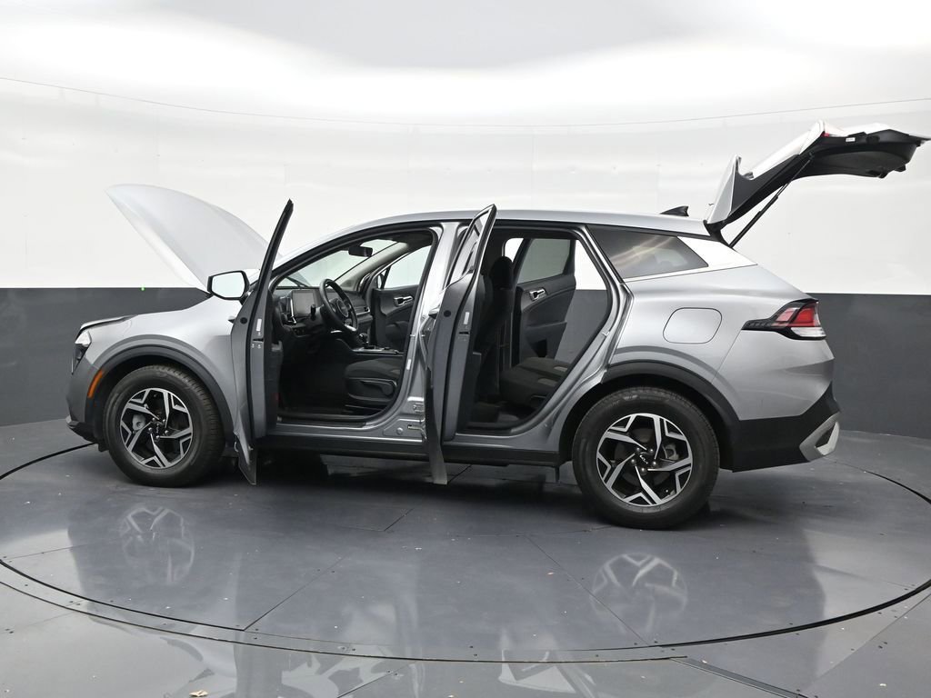 Used 2023 Kia Sportage LX FWD image 30