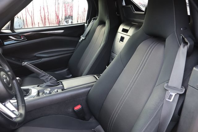 Used 2023 MAZDA MX-5 Miata Club RWD image 6