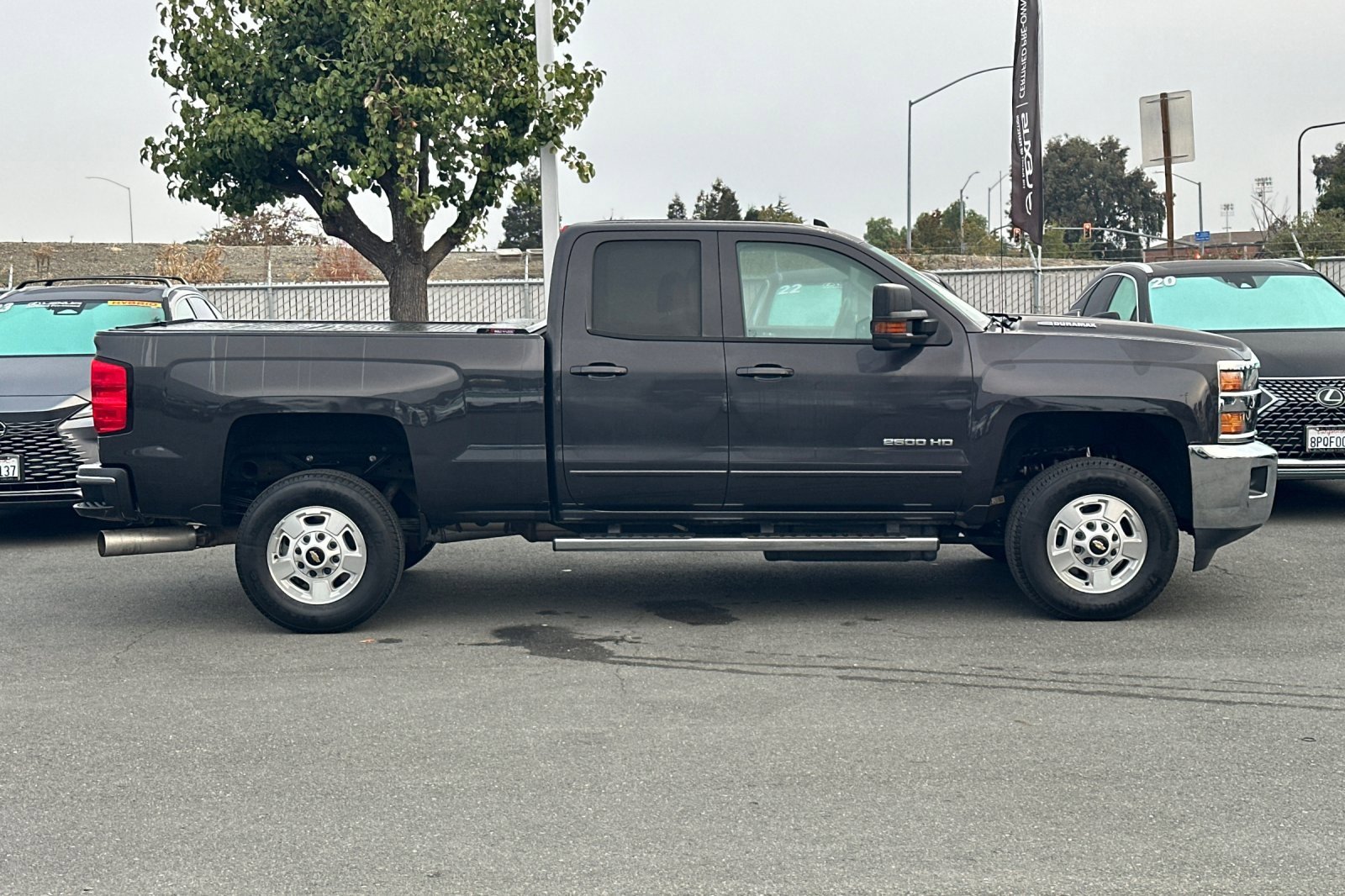 Used 2016 Chevrolet Silverado 2500 LT w/ LT Convenience Package image 3