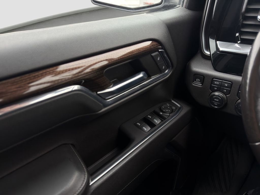 Used 2022 Chevrolet Silverado 1500 LT Trail Boss w/ LPO, Dark Essentials Package image 12